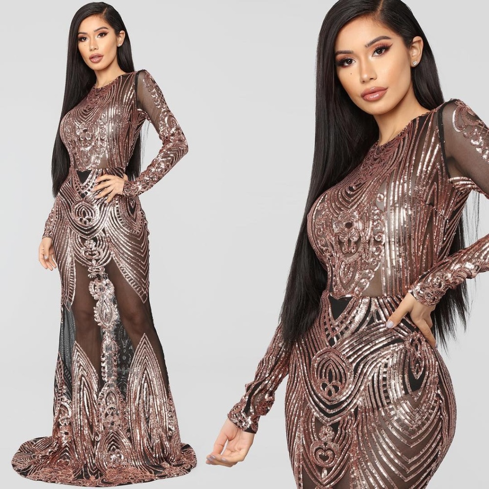 On The Red Carpet Dress - Sequins Rose Gold - Sz M